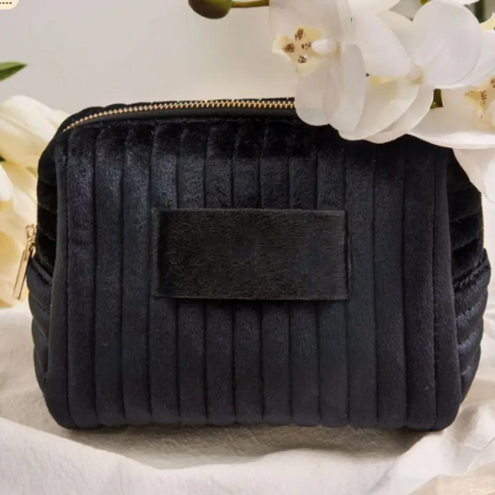 Portable Large Capacity Cosmetic Bag Multifunctional Velvet Makeup Bag Makeup Organizer Pouch Women Men
