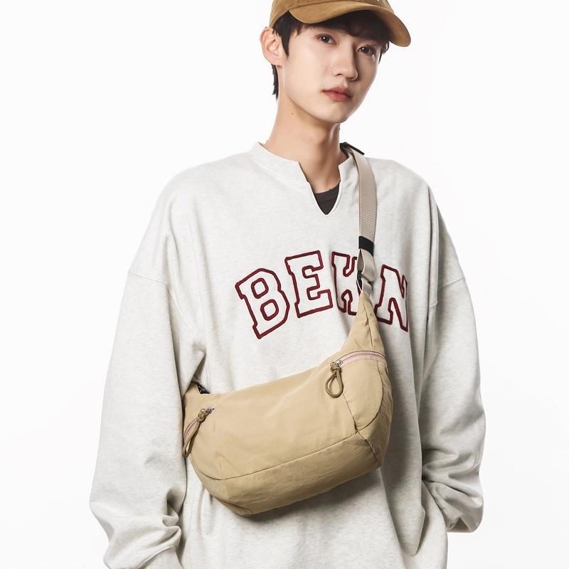 Lightweight Messenger Bag Nylon Bag Student Commuter Mobile Phone Bag Couple Bag