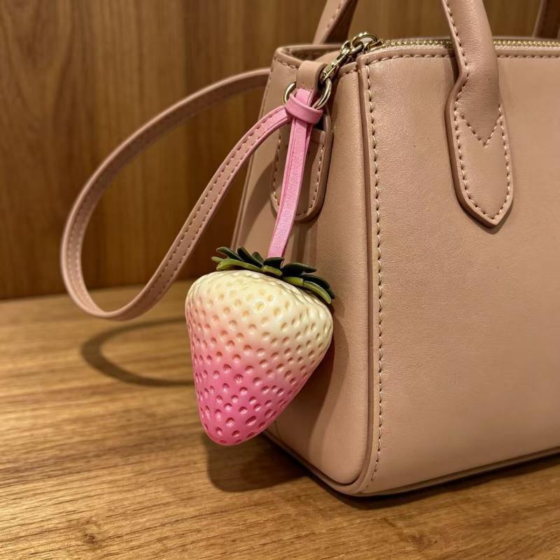 1Pcs Bag Accessories Jewelry 3D Resin Strawberry Bag Charm Cute Keychain Pendant For Phone Lanyard Christmas Gifts