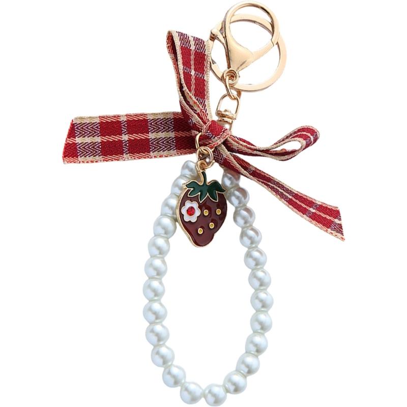 

Imitation Pearls Chain Keychain Lovely Bows Keychain Car Key Chain Strawberry Hanging Ornaments Keyrings Bag Charm