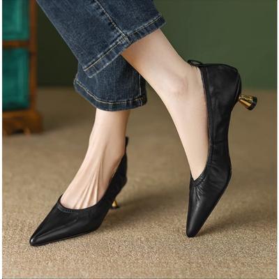 Fashion Designer Office Lady Elegant Pumps Shoes Women's Pointed Toe Mid Heels 2025 New Leather Retro Dancing Party Low Heel Shoes
