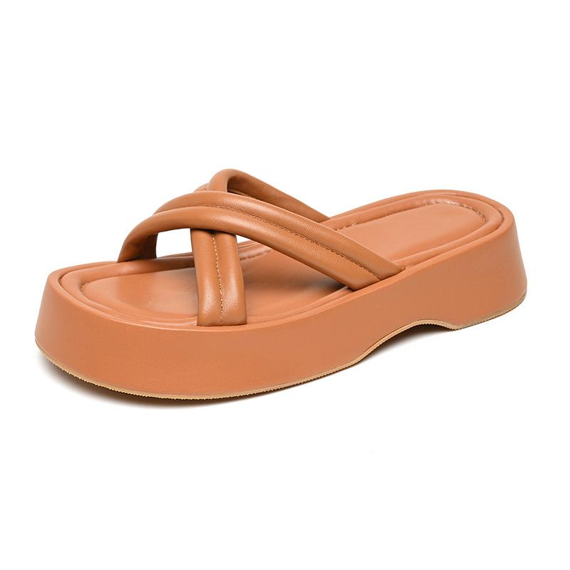 

Кожаные шлепанцы на платформе, сандалии, женские летние новые, с круглым носком, на мягкой подошве, шлепанцы-маффины, повседневные шлепанцы с одной перемычкой 39 коричневый