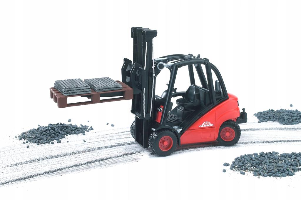 Linde H30D Forklift with coupler BRUDER 02511 Profi series 1:16