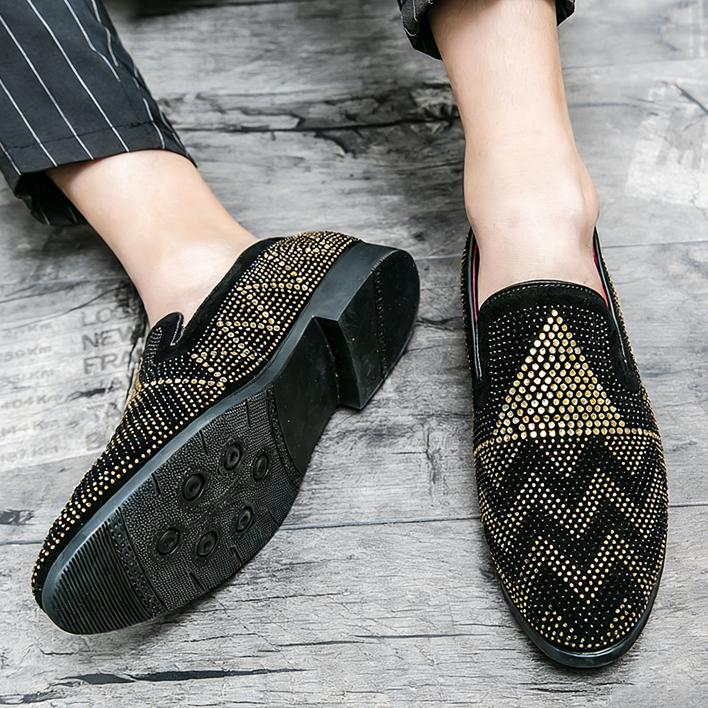 Britain Gentleman Designer New Men's Pointed Charm Rhinestone Formal Shoes Male Wedding Dress Homecoming Wedding Footwear