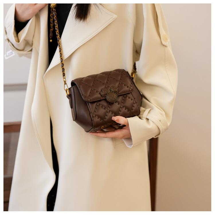 High-end Fashion Bag Women's 2023 New Autumn and Winter Niche Light Luxury Diamond Chain Bag Single Shoulder Oblique Span Small Square Bag