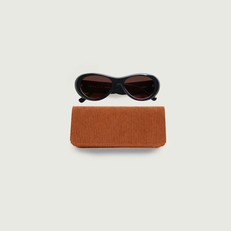 Sunnies Studios Premium Packaging