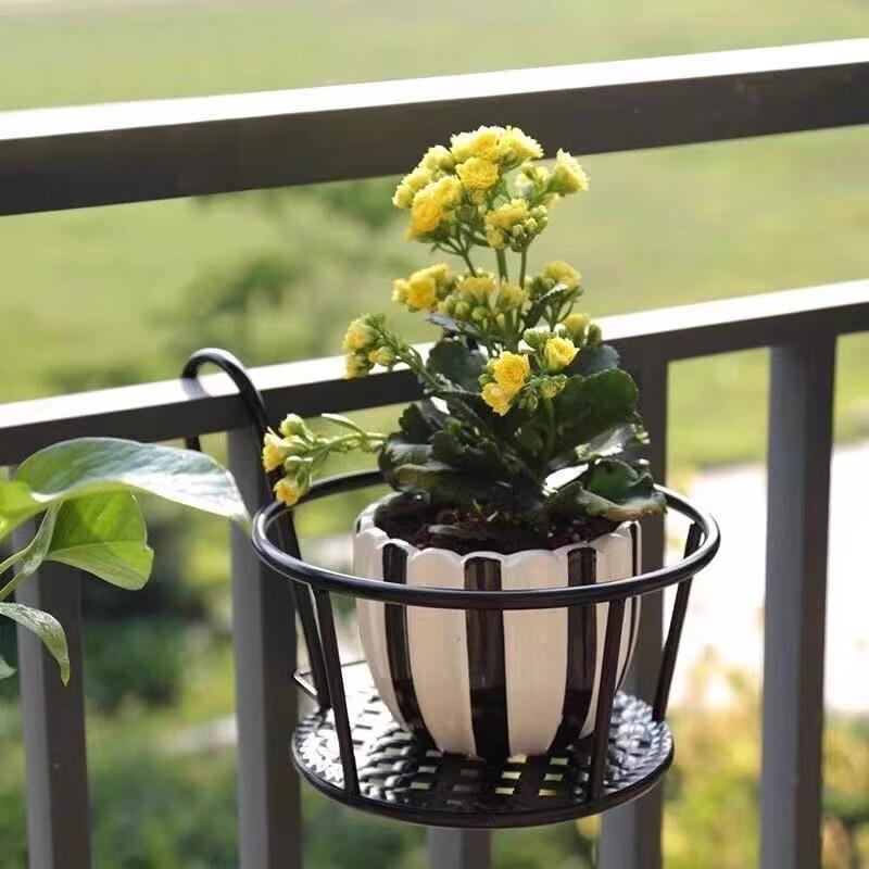 Hanging Railing Flower Pot Rack