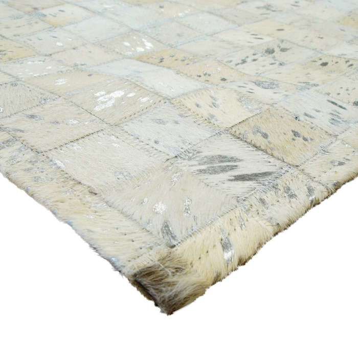 Tapis en cuirs recyclés blanc et argenté 120x170