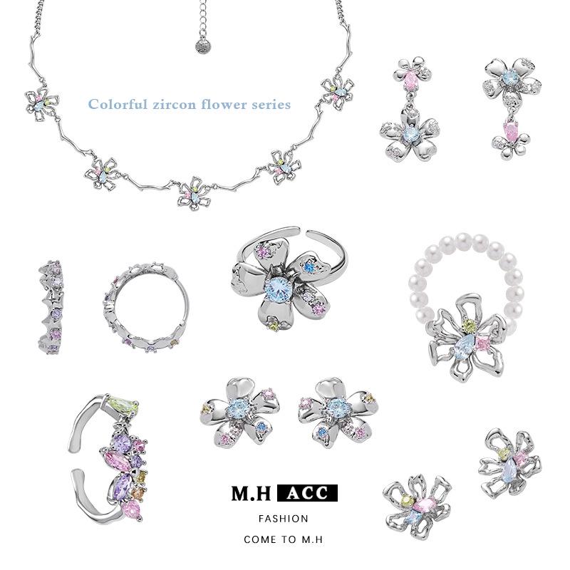 

Colorful Zircon Flower Choker Necklace for Women - Light Luxury Mori Style Jewelry