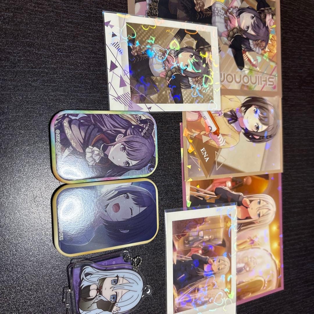 [USED] Ena Shinonome & Kanade Yoizaki Can Badge, Pashakore Acrylic Keychain (Animate Bonus Item)