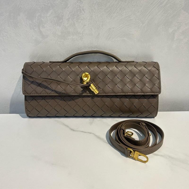 2025 Neue Damenhandtasche aus echtem Leder Geflochtene Handheld-Banketttasche Handheld Einzelne Schulter Diagonale Cross Fashion Trendige Damenhandtasche Grenzüberschreitend Long style: 31 x 14 x 7CM gray
