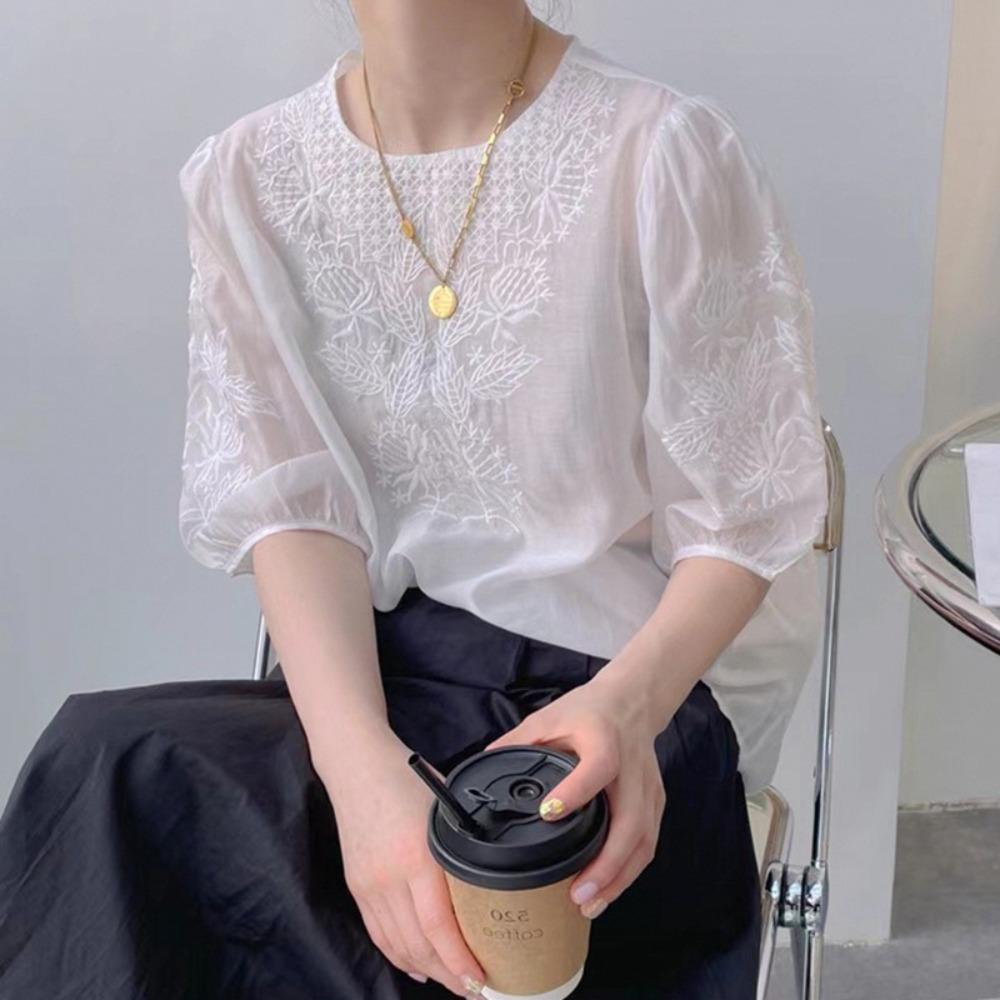Women Round Neck Puff Sleeve Blouse Vintage Floral Embroidery Lightweight Shirt Elegant Casual Summer T Shirt