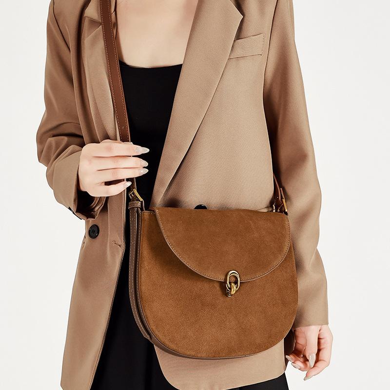 New Design of Genuine Leather Women's Bag with Retro and Exquisite Saddle Bag Temperament, Light Luxury Frosted Cowhide Shoulder Bag
