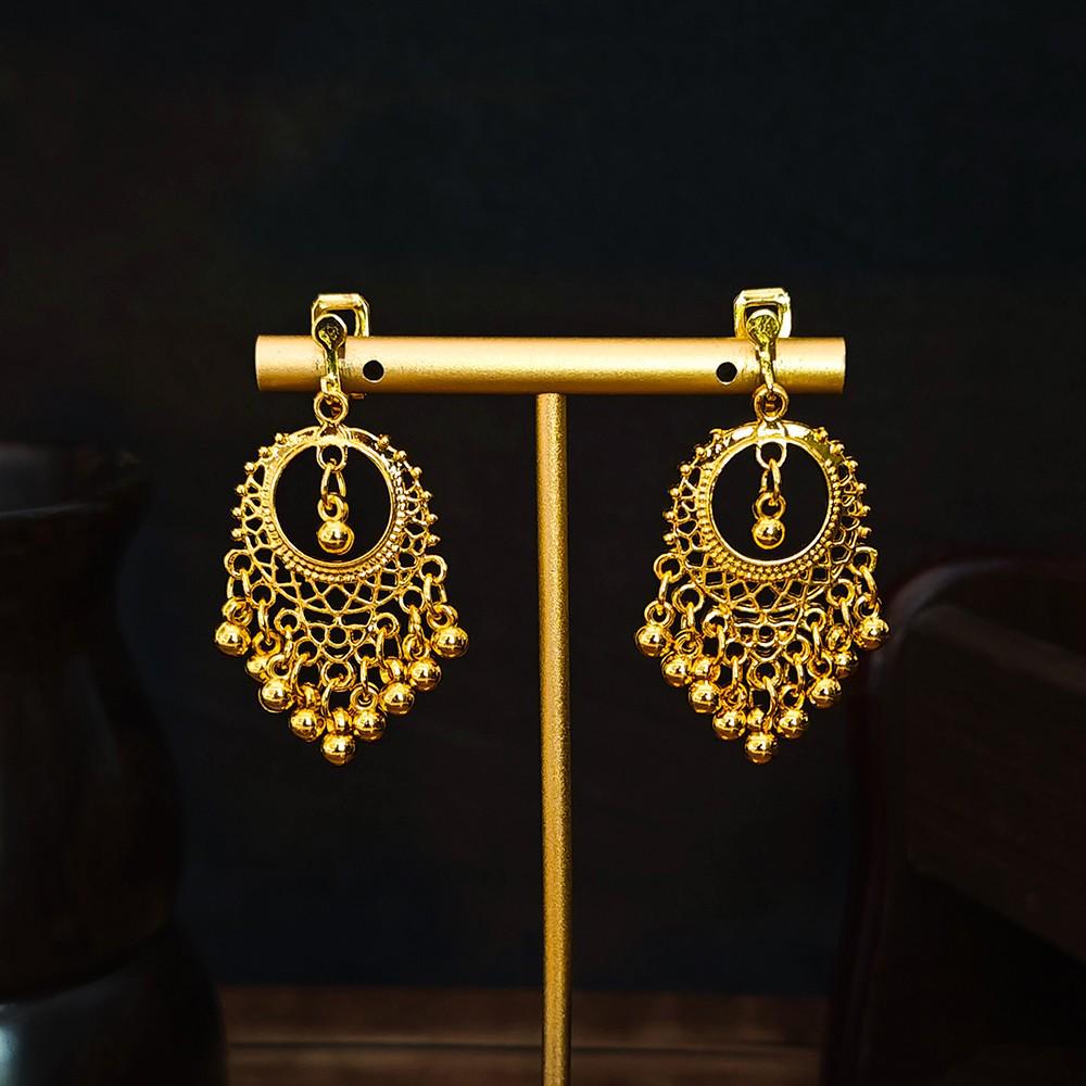 Retro Ethnic Water Drop Leaf Tassel No-Pierce Earrings