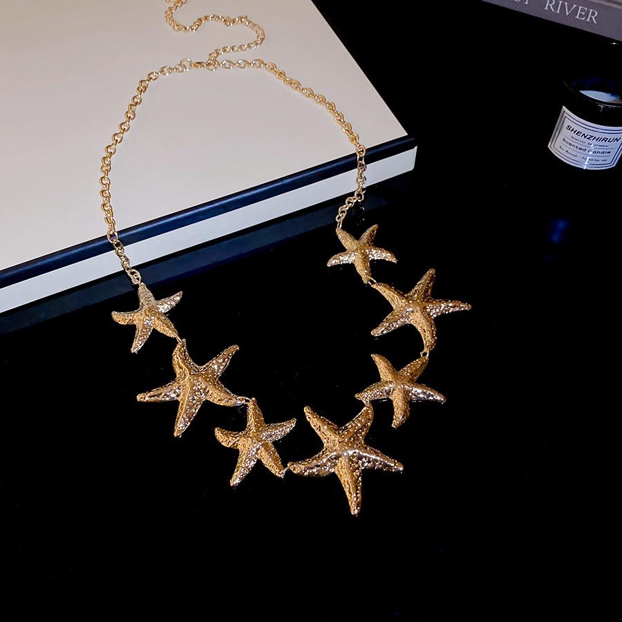 High-End European & American Metal Oval Earrings and Necklace Set - Simple Clavicle Chain for Women