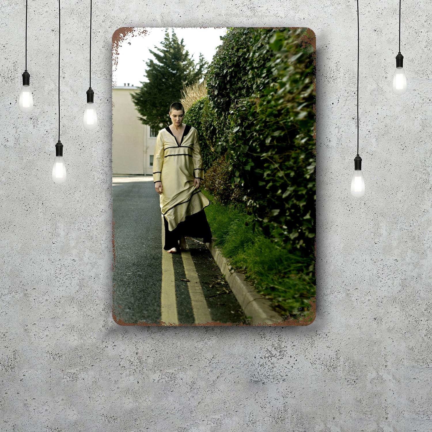 

sinead oconnor Classic Poster Rusty Metal Plaque Retro Decorative Plate Bar Man Cave Garage Club Metal Sign Wall Decoration 20x30cm（7.8x11.8inch）