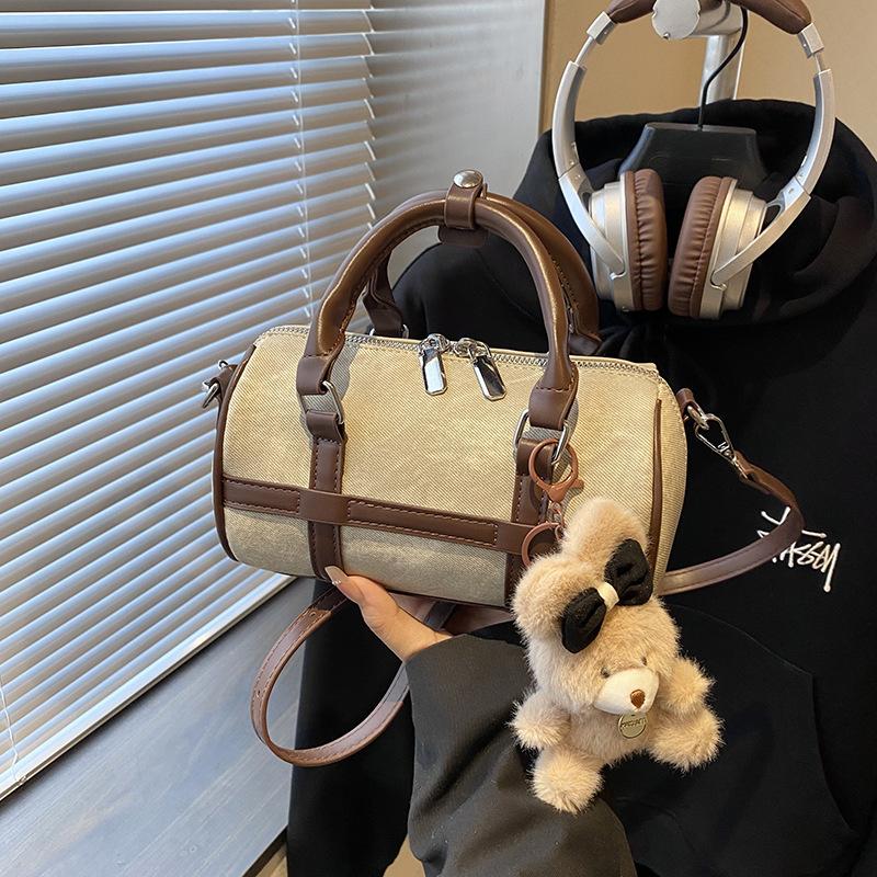 This Year's Popular Small Bag Women's Autumn and Winter Retro 2025 New Versatile Shoulder Messenger Bag Portable Pillow Bag