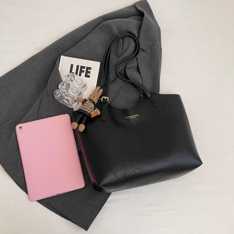 Versatile Retro Texture Leather Tote Bag for Women - High-End Feel, Light Luxury Single Shoulder Design