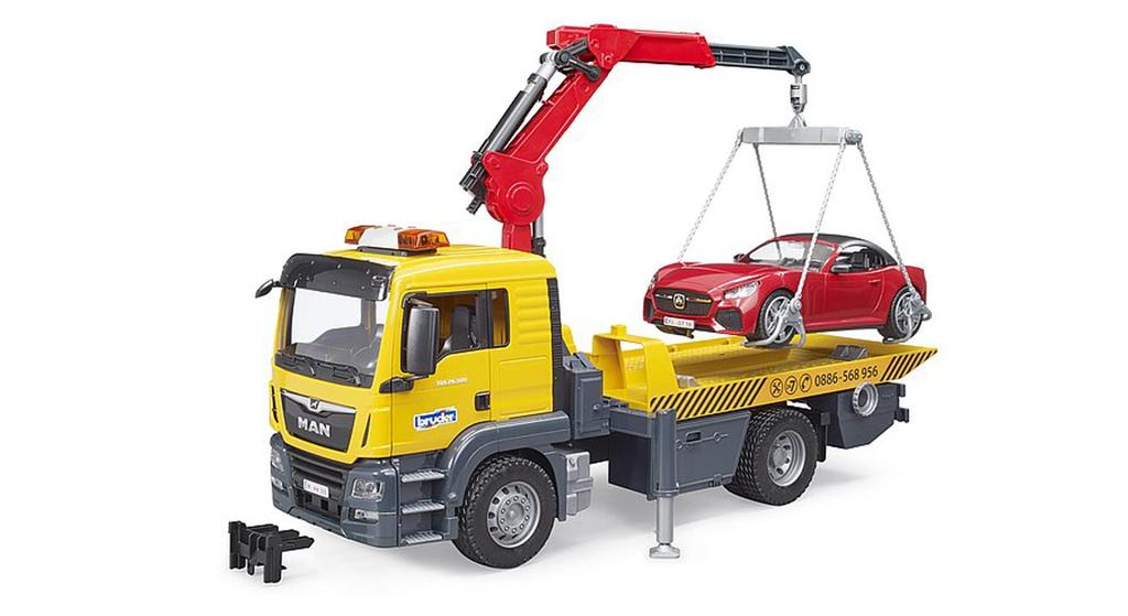 BRUDER MAN Tow Truck & BRUDER Roadster (RED)