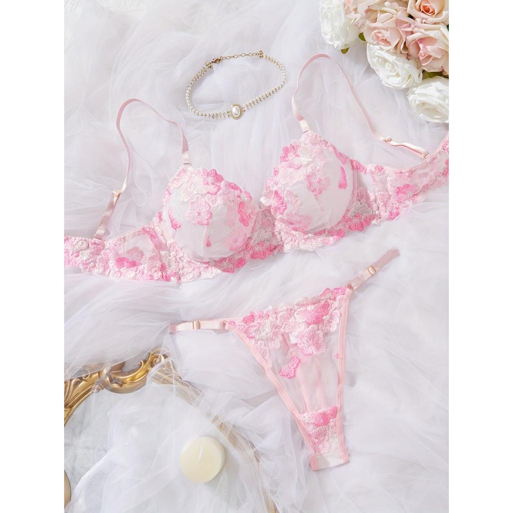 סט הלבשה תחתונה תחרה פרחונית, חזיית פוש אפ ותונג, הלבשה תחתונה סקסית לנשים