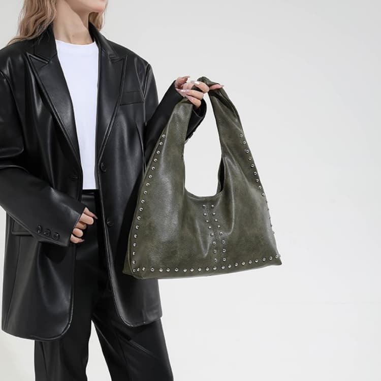 Rivet tote bag women's large capacity commuter shoulder bag