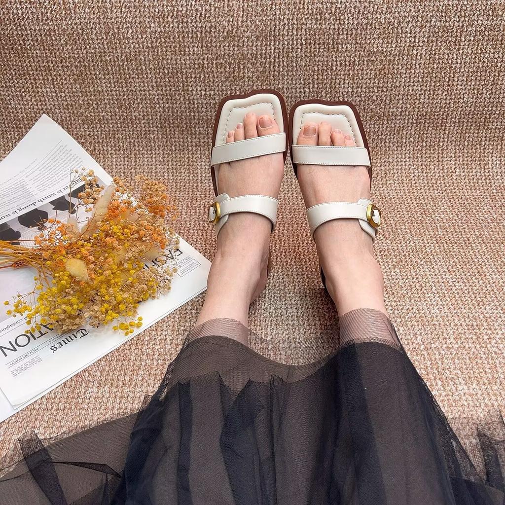 French Retro One-word Slippers Women's Summer Wear 2025 New Square Head Low-heeled Open-toed Cool Slippers Large Size