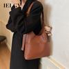 Soft Leather Lazy Style Tote Bag Ladies Retro Commuter Underarm Large Capacity Fashion Bucket Bag