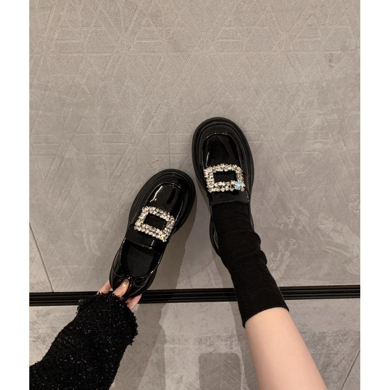 

Туфли круглый носок стразы квадратная пряжка толстая подошва толстый каблук лоферы одинарные туфли женские маленькие кожаные туфли осень 40 чёрный