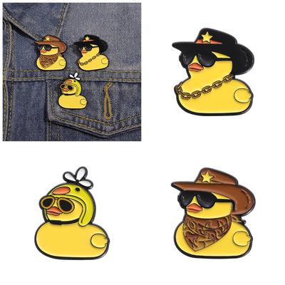 Adorable Duck Design Metal Brooch Fun Duckling Brooch Craetive Badge Pin Perfect For Adding A Touch Of Quirkiness