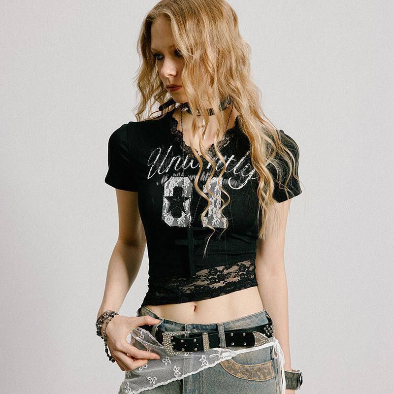

Summer New American-Style Spicy Girl Hollow-Out Lace Patchwork Short Top for Women, Slim Fit, Regular Shoulder Short-Sleeve T-Shirt Ins Black S