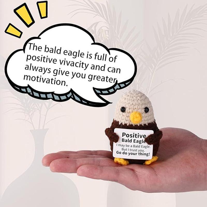 Handmade Knitted Bald Eagle Doll With Positive Card Home Room Decoration Crochet Bald Eagle Desktop Ornament Christmas Gifts