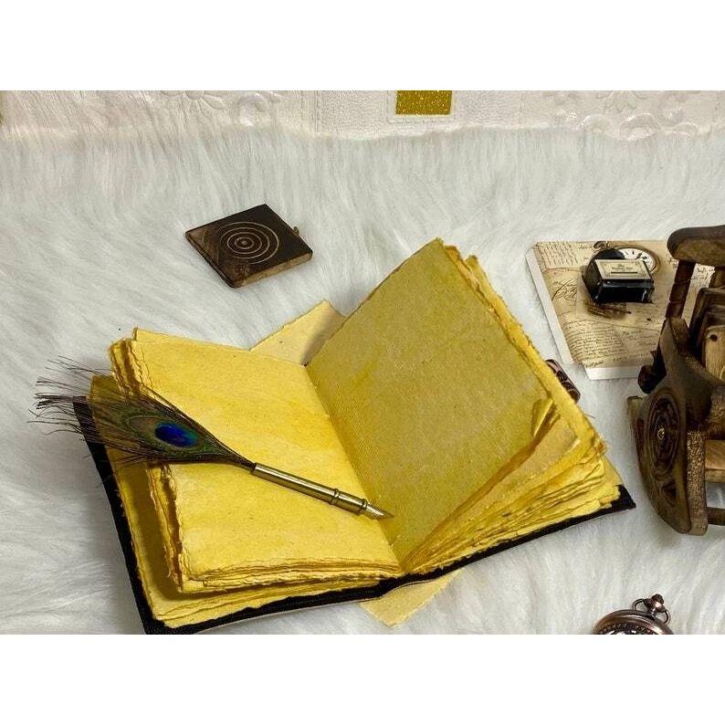 Handgefertigter mystischer Baumdruck Vintage Leder Journal Grimoire Journal Notizbuch