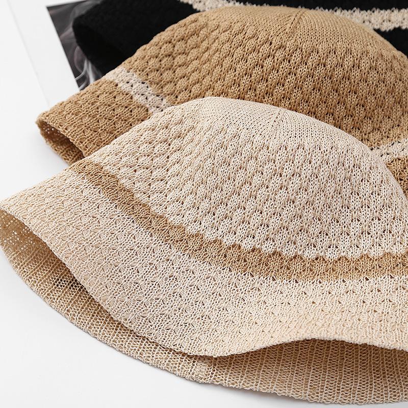 RICYGVM Casquette Bassine d'Été Protection Solaire pour Femmes Tressée Creuse Respirante Chapeau de Pêcheur Mode Rayée Protection Solaire Casquettes Bassine