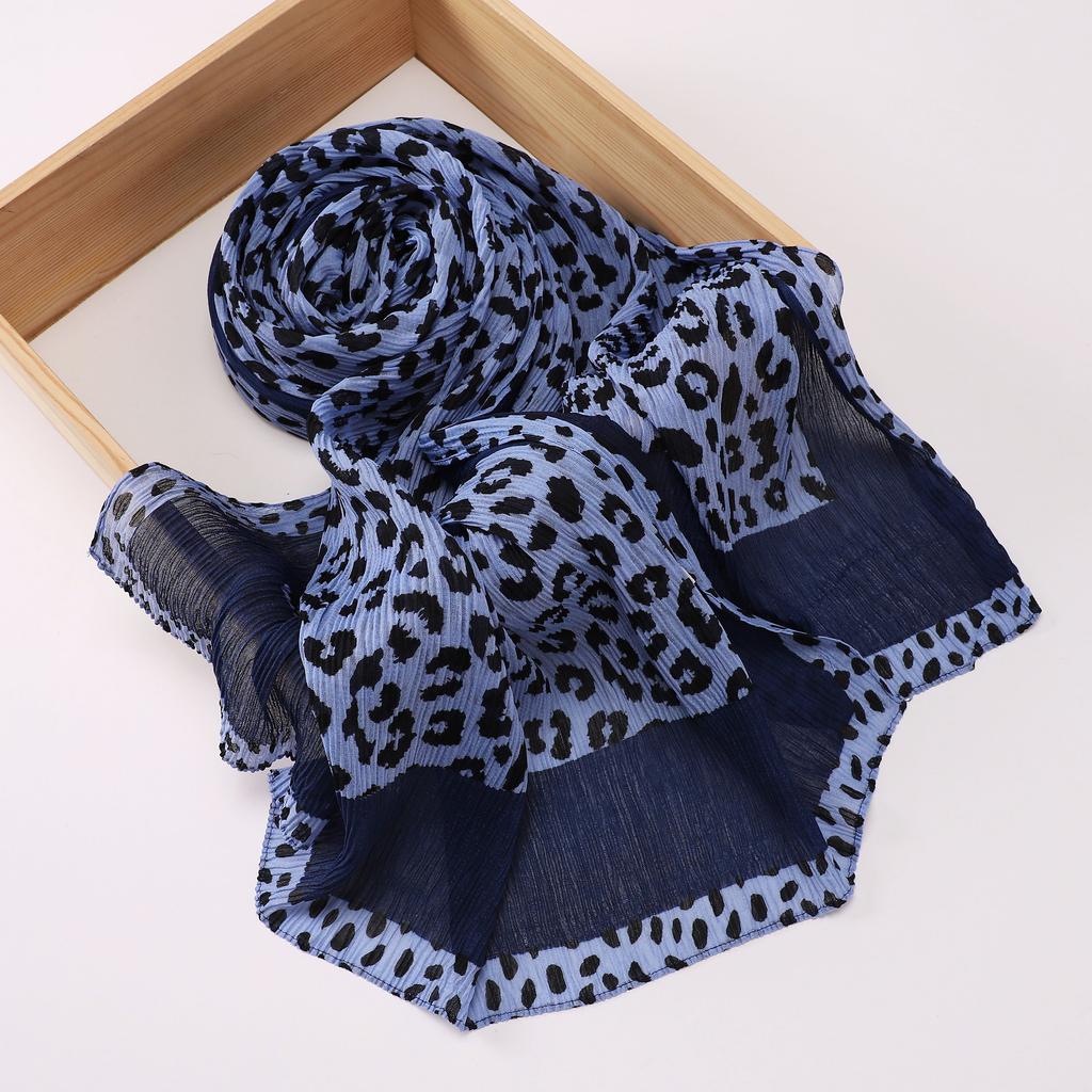 New Soft Pleated Cotton Scarf Leopard Print Hijab Islamic Solid Headscarf Crinkle Hijab Foulard Femme Musulman Wrap Bandana