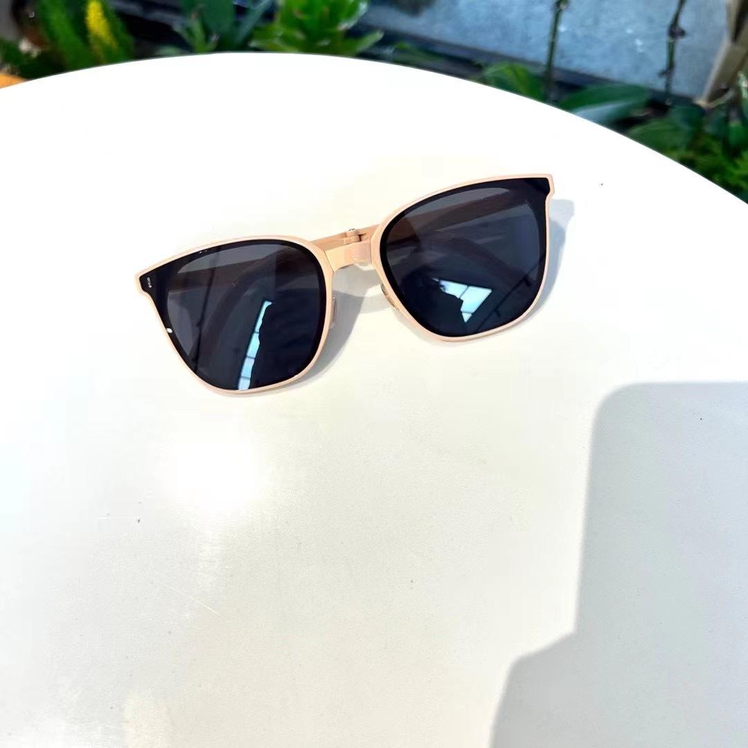 

Foldable Sunglasses Women TR90 Square Sun Glasses UV Protection Folding Lightweight Comfortable Stylish