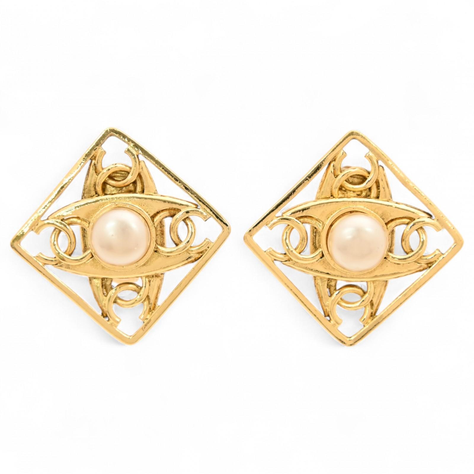 

Auth Chanel Coco Mark Earrings Square Faux Pearl ch9127cc