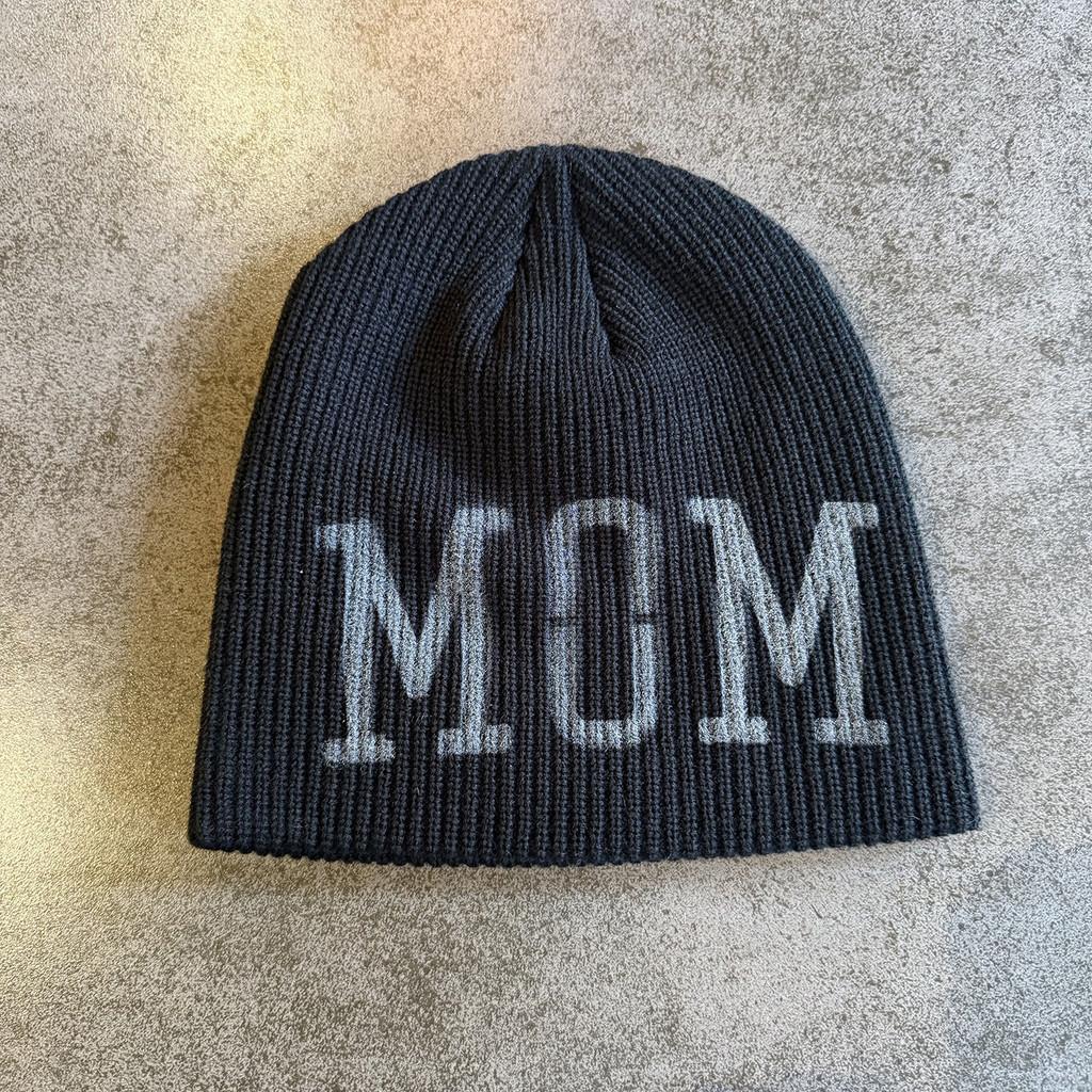 Acrylic Knit Cap With Alphabet Pattern And Feature For Cold Weather Wear чёрный