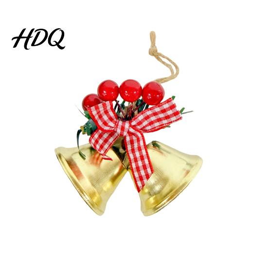 Reusable Festive Home Accents Christmas Bell Hanging Ornament Red Gold Pine Cone Wreath Decor Retro Pastoral Style Baubles for Tree Rustic Farmhouse