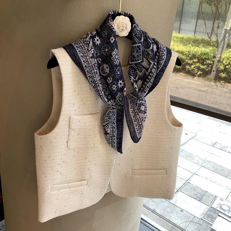 Korean version of retro star small square scarf silk scarf women's spring and summer small fresh literary decoration headscarf headband waist silk sca