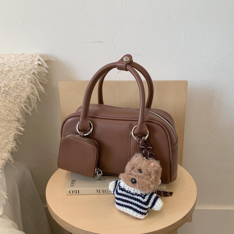 Popular small bags women's autumn and winter versatile new retro messenger bags portable pillow bags