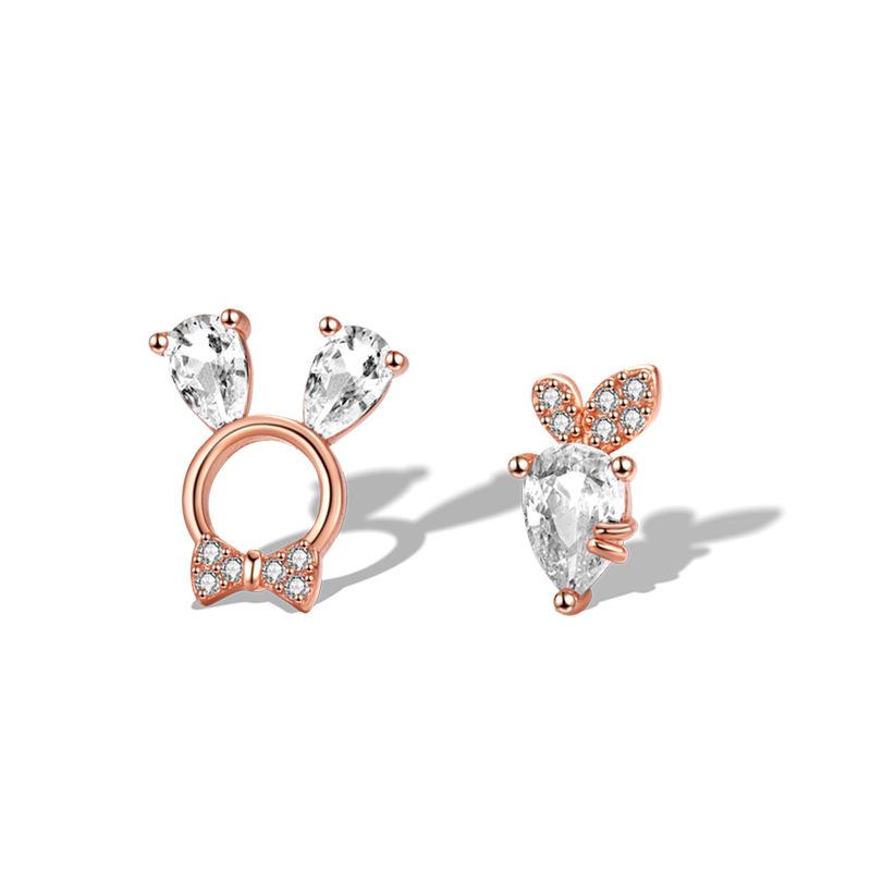 

Милые асимметричные серьги-морковки в виде кролика, милый студенческий креативный дизайн, нишевый смысл