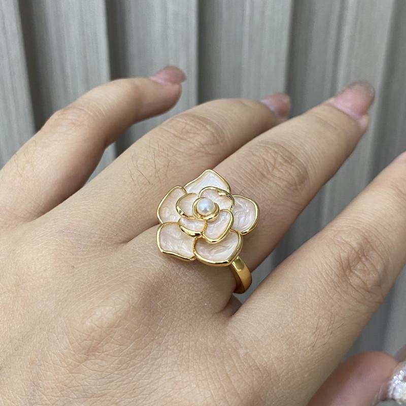 Gold Plated Natural Fritillary Camellia Pearl Ring Female Wind Ring 2025