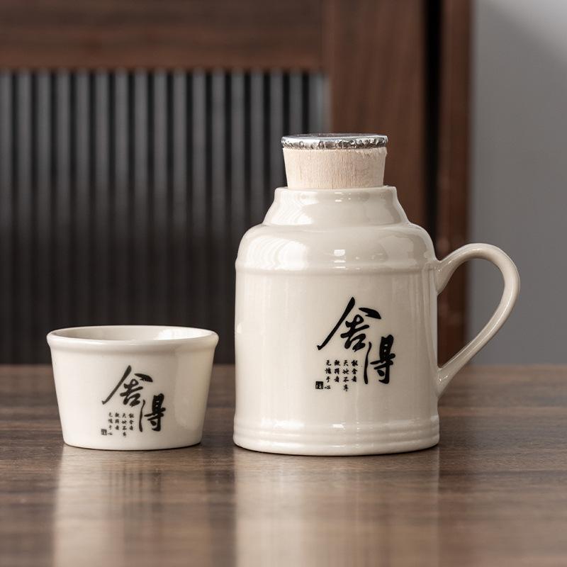 Hochwertige kleine Thermoskanne Tasse mit Deckel Keramik Schmor-Teetasse Chinesische Großraum-Thermosflasche Bürotasse mit Henkel