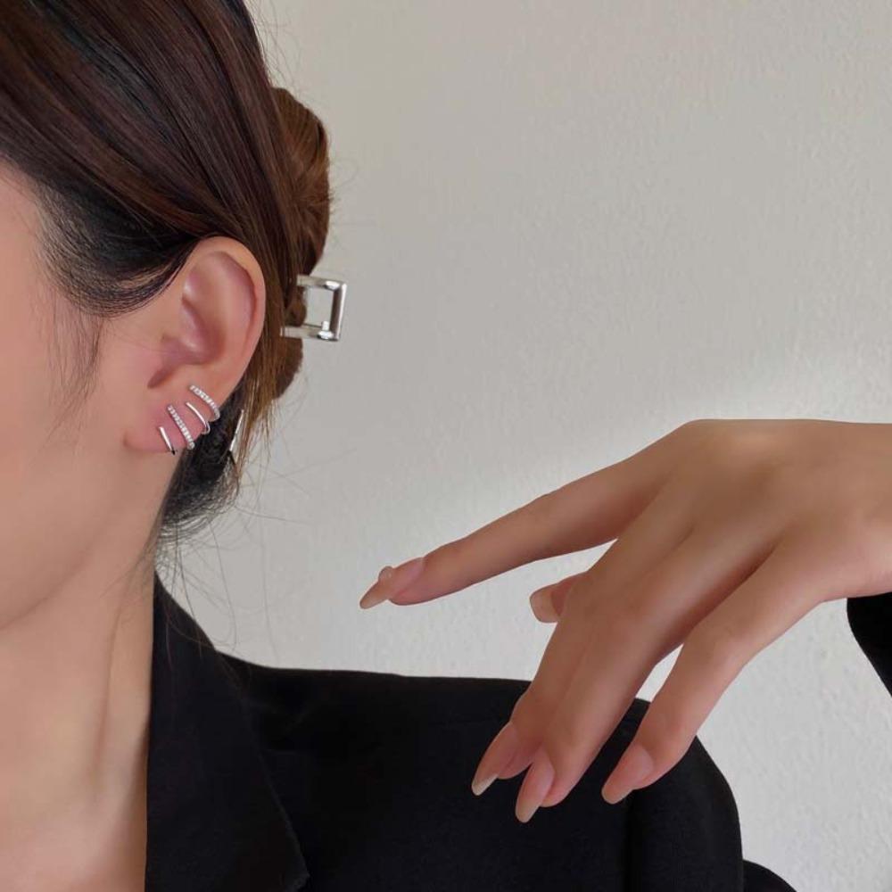 European And American Fashionable Zircon Four-Claw Earrings High-End Elegant Simple Earrings Sparkling Earrings