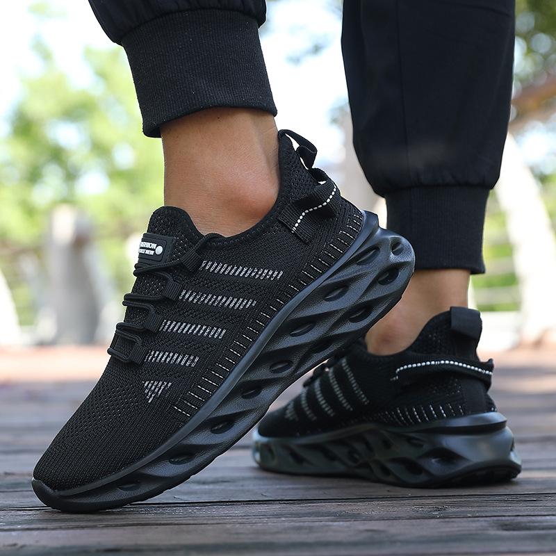 Large Size Platform Men's Shoes Summer Lightweight Breathable Mesh Shoes Men's Sports Shoes Blade Men's and Women's Running Trendy Shoes