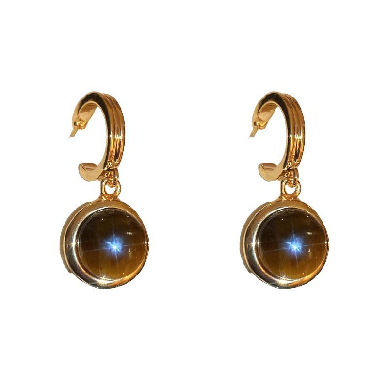 Silver Needle Tiger's Eye Style Earrings: Elegant, Fashionable Studs with Caramel Color Finish.