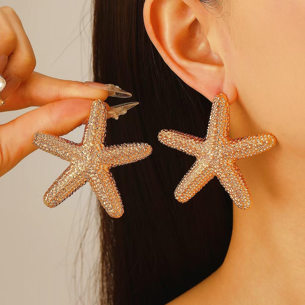 

2025 Горячая распродажа 2026 мода персонализированный набор серег и ожерелья с морской звездой преувеличенные аксессуары с подвеской в виде морской звезды для пляжного отдыха