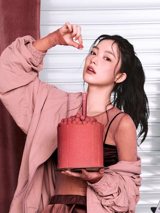 3CE Velvet Lip Tint Plush (Free Velvet Pouch Keyring)