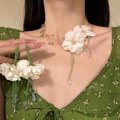 Set di Orecchini a Fiore in Tessuto a Forma di Lacrima e Collana con Perline - Acciaio Inossidabile, Gioielli di Lusso Leggero per Donna