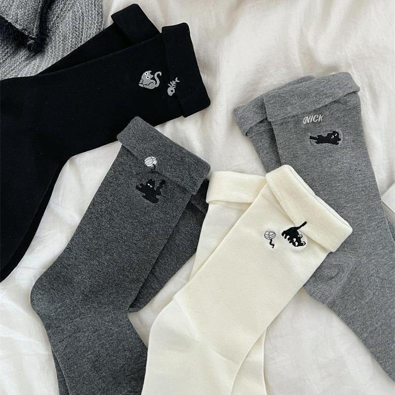 Female Autumn Retro Simple Solid Color Flanging Lovely Embroidery Kitten Socks